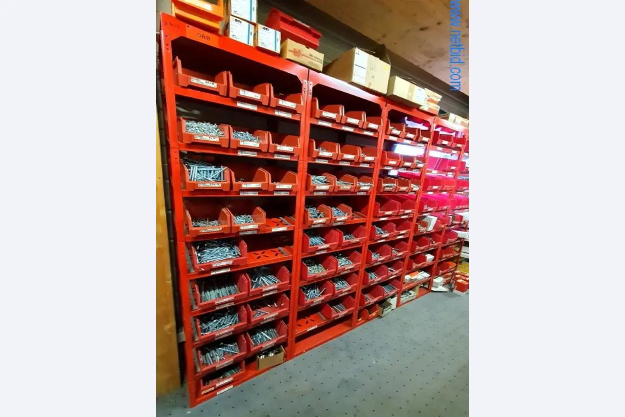 Maschinen und Warenbestände eines Holz- und Baufachmarktes-1