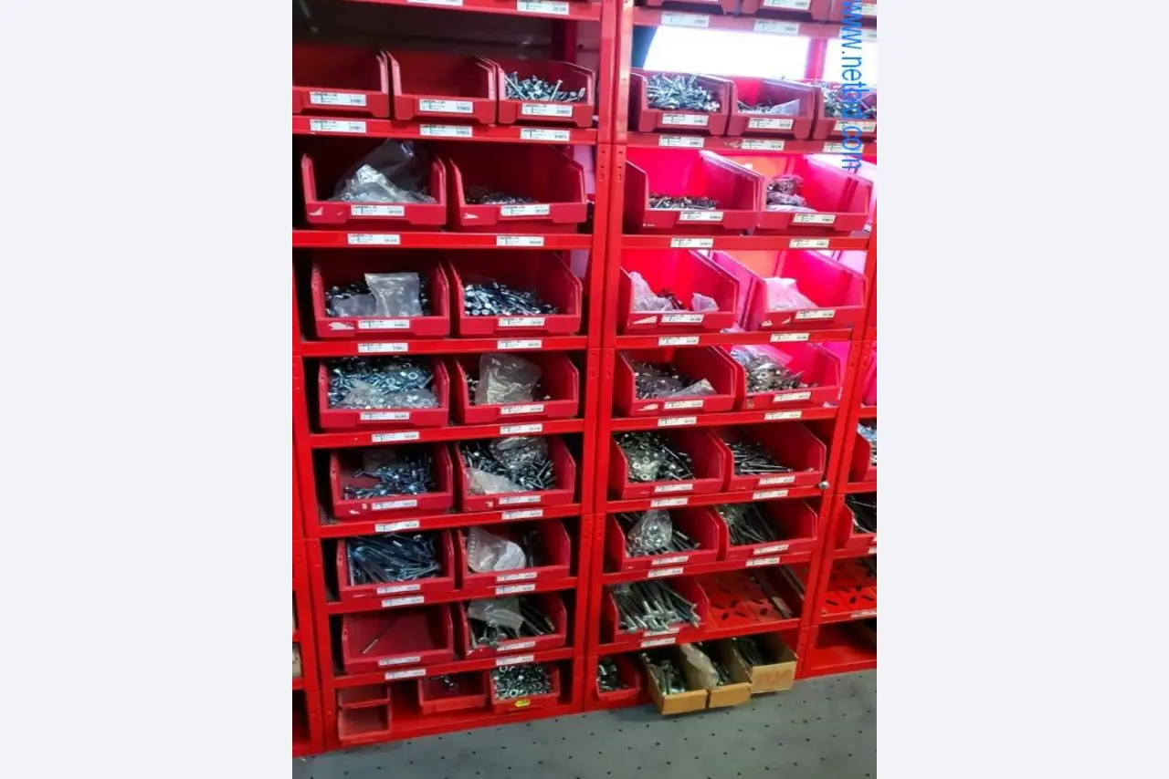 Maschinen und Warenbestände eines Holz- und Baufachmarktes-4