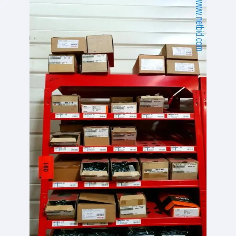 Maschinen und Warenbestände eines Holz- und Baufachmarktes-2