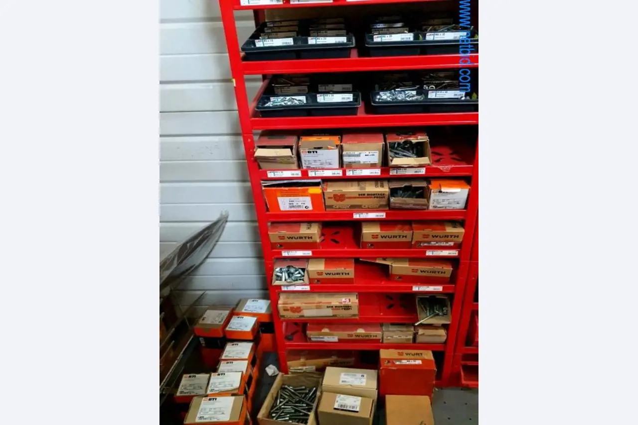 Maschinen und Warenbestände eines Holz- und Baufachmarktes-3