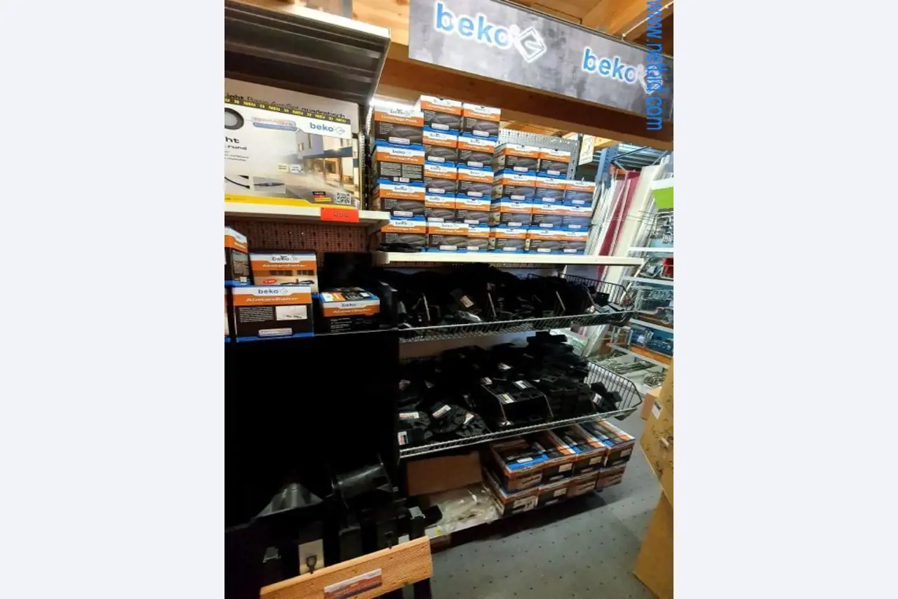 Máquinas e inventários de um comerciante de madeira e de construção-2