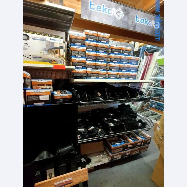 Máquinas e inventários de um comerciante de madeira e de construção-2