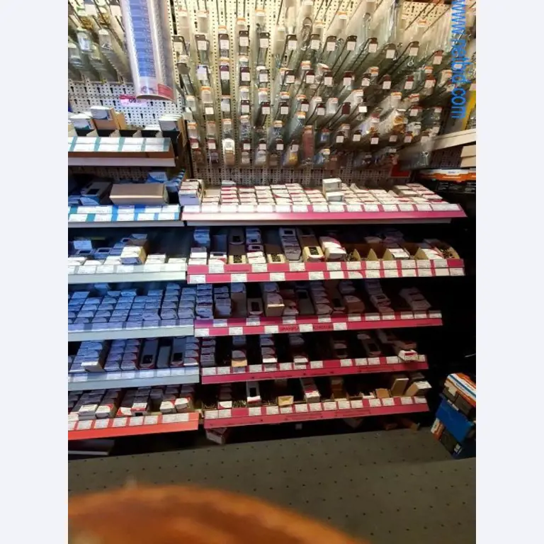 Maquinaria e inventarios de un maderero y constructor-7