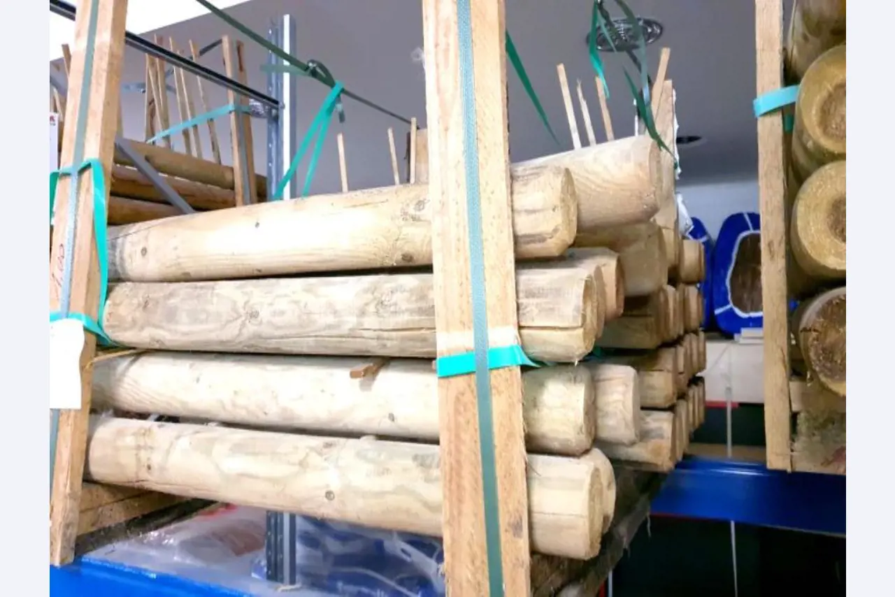 Máquinas e inventários de um comerciante de madeira e de construção-7