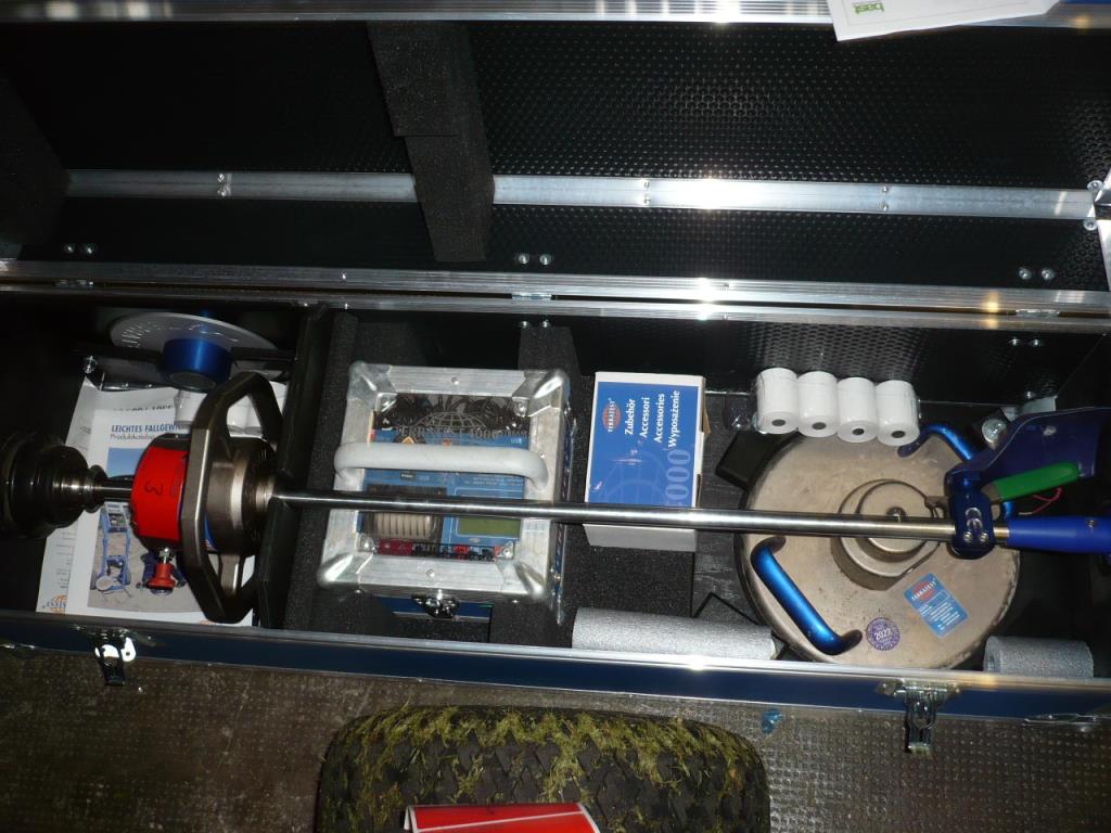 Sygnalizacja świetlna dla ruchu jednokierunkowego naprzemiennego i testery masy upadkowej-1