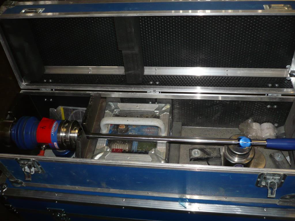 Sygnalizacja świetlna dla ruchu jednokierunkowego naprzemiennego i testery masy upadkowej-1