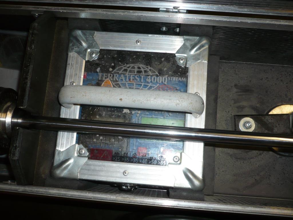 Sygnalizacja świetlna dla ruchu jednokierunkowego naprzemiennego i testery masy upadkowej-3