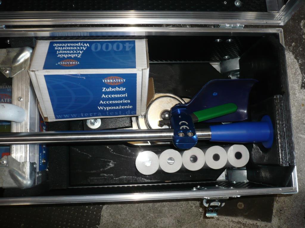 Sygnalizacja świetlna dla ruchu jednokierunkowego naprzemiennego i testery masy upadkowej-2