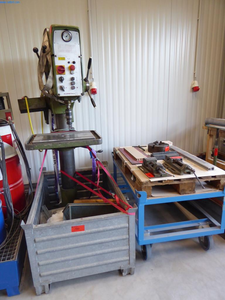 Maschinen u. Betriebsausstattung aus der Metallbearbeitung u. Medizintechnik -1