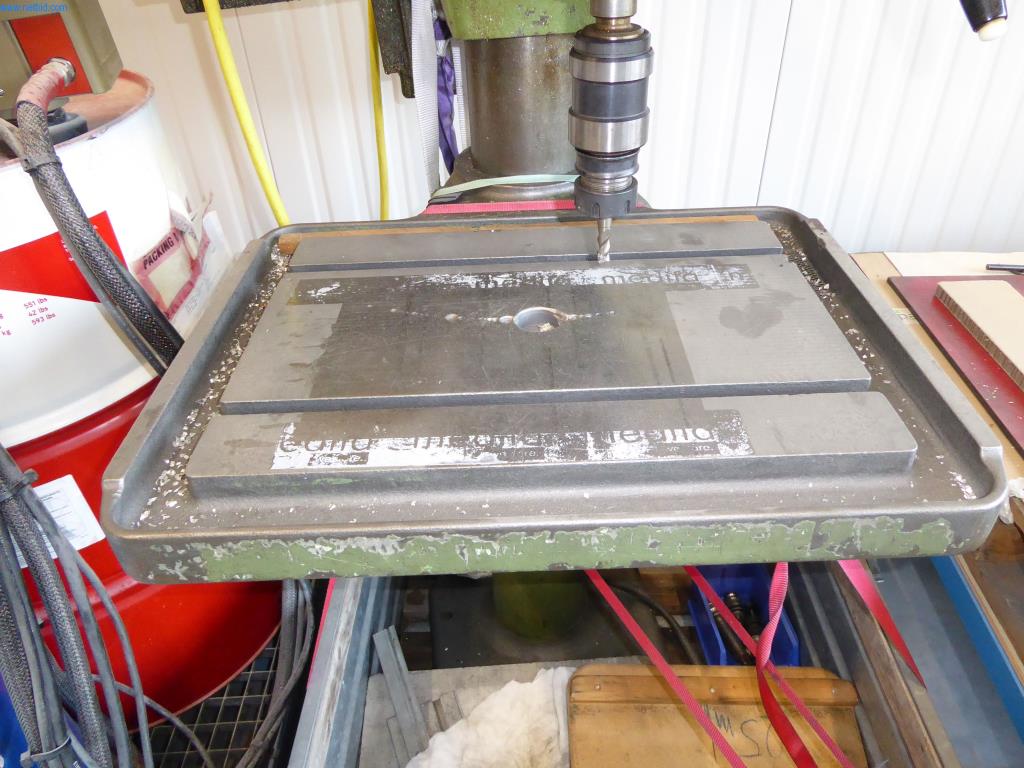 Maschinen u. Betriebsausstattung aus der Metallbearbeitung u. Medizintechnik -5