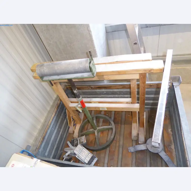 Stroje a zařízení pro obrábění kovů a zdravotnickou techniku-1