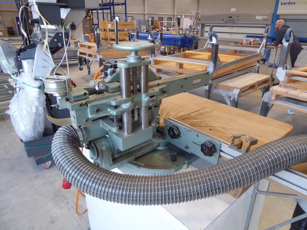 Stroje a zařízení pro obrábění kovů a zdravotnickou techniku-4