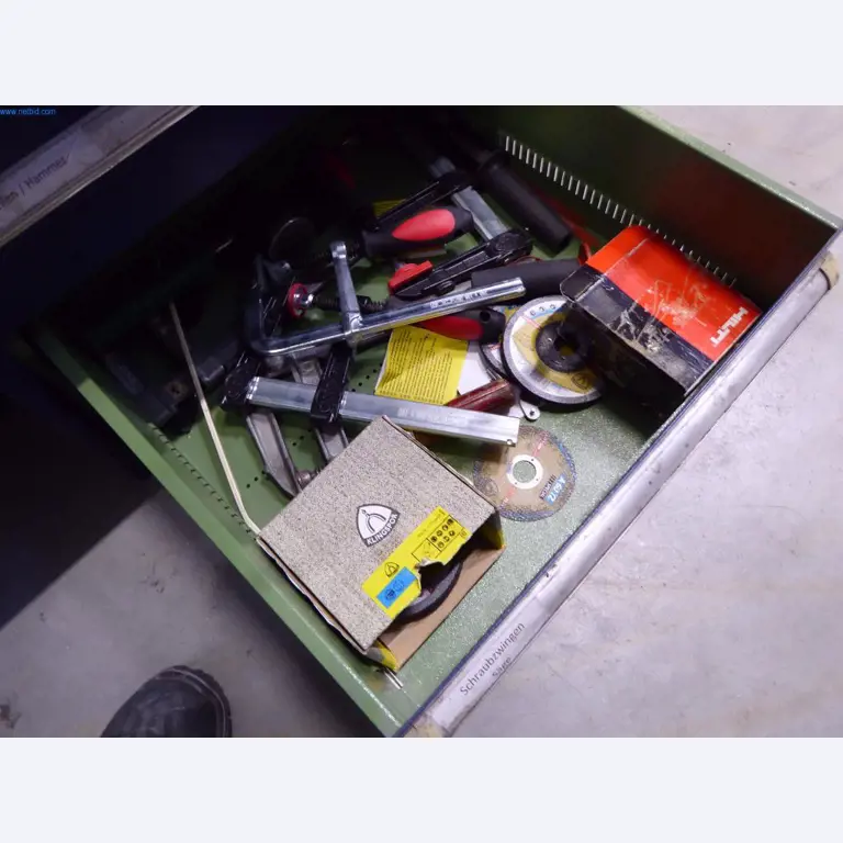 Stroje a zařízení pro obrábění kovů a zdravotnickou techniku-13