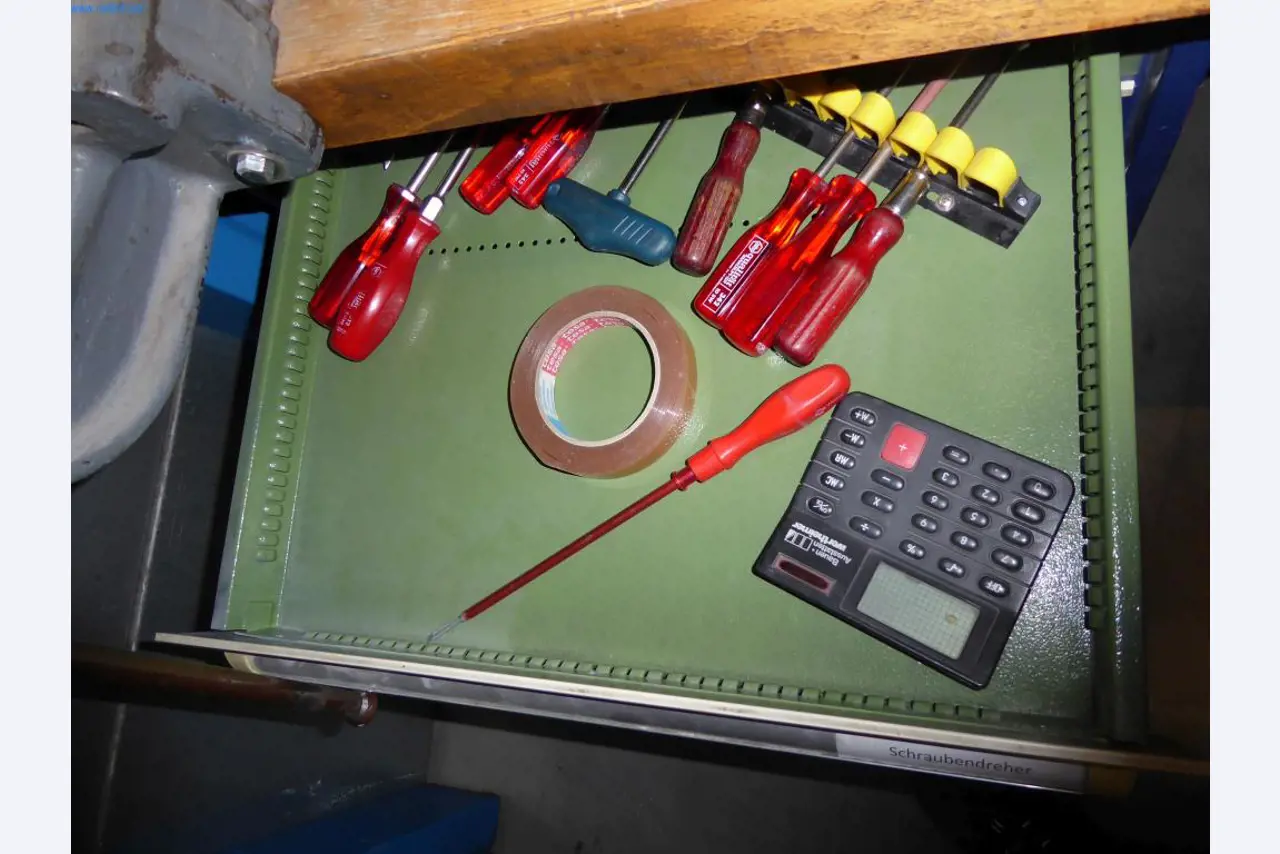 Stroje a zařízení pro obrábění kovů a zdravotnickou techniku-7