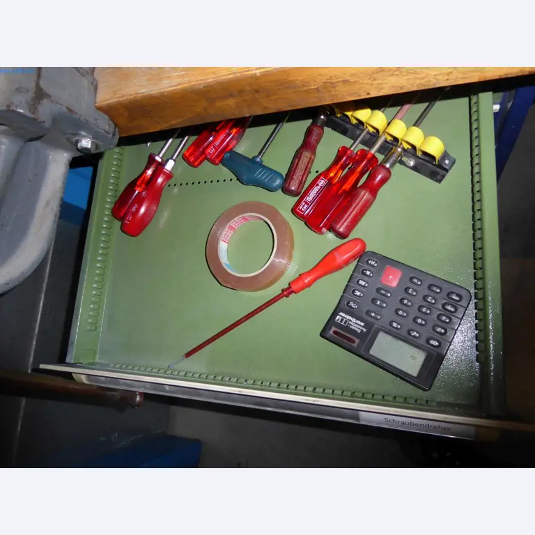 Stroje a zařízení pro obrábění kovů a zdravotnickou techniku-7