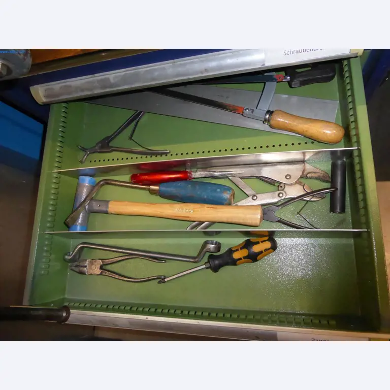 Stroje a zařízení pro obrábění kovů a zdravotnickou techniku-8