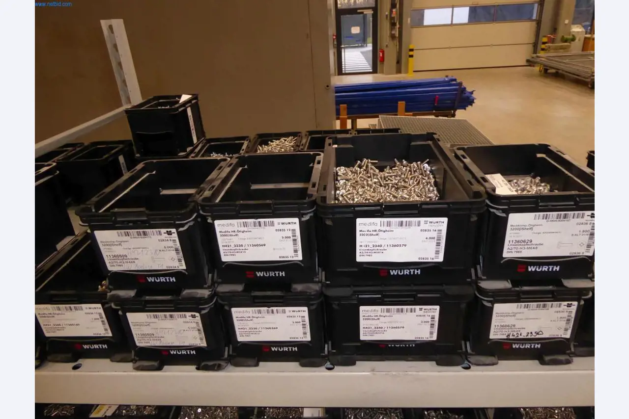 Maschinen u. Betriebsausstattung aus der Metallbearbeitung u. Medizintechnik -7