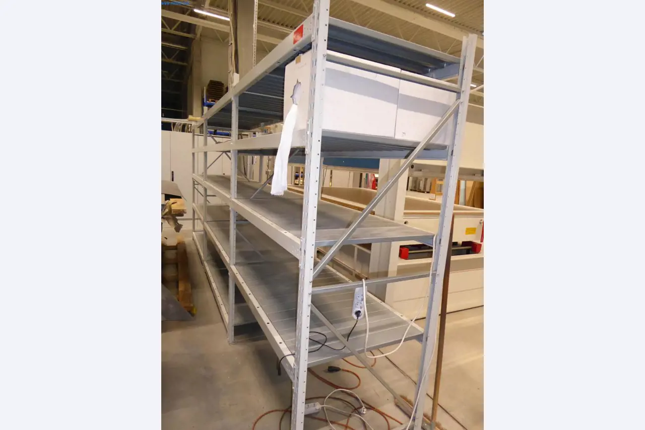 Maschinen u. Betriebsausstattung aus der Metallbearbeitung u. Medizintechnik -9