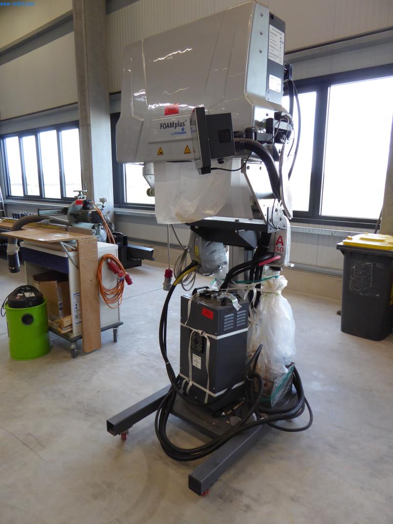 Stroje a zařízení pro obrábění kovů a zdravotnickou techniku-2