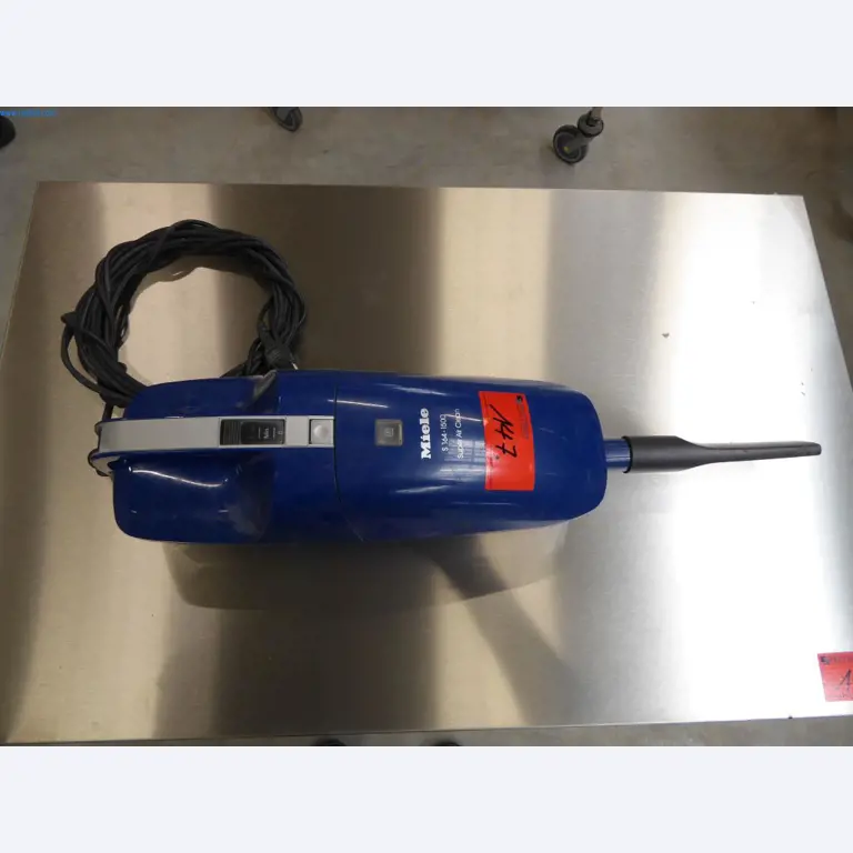 Maschinen u. Betriebsausstattung aus der Metallbearbeitung u. Medizintechnik -2