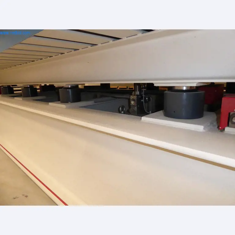 Maquinaria y equipos para la metalurgia y la tecnología médica-12