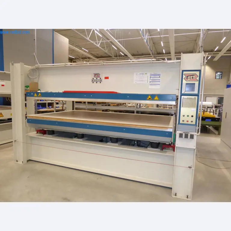 Maquinaria y equipos para la metalurgia y la tecnología médica-1