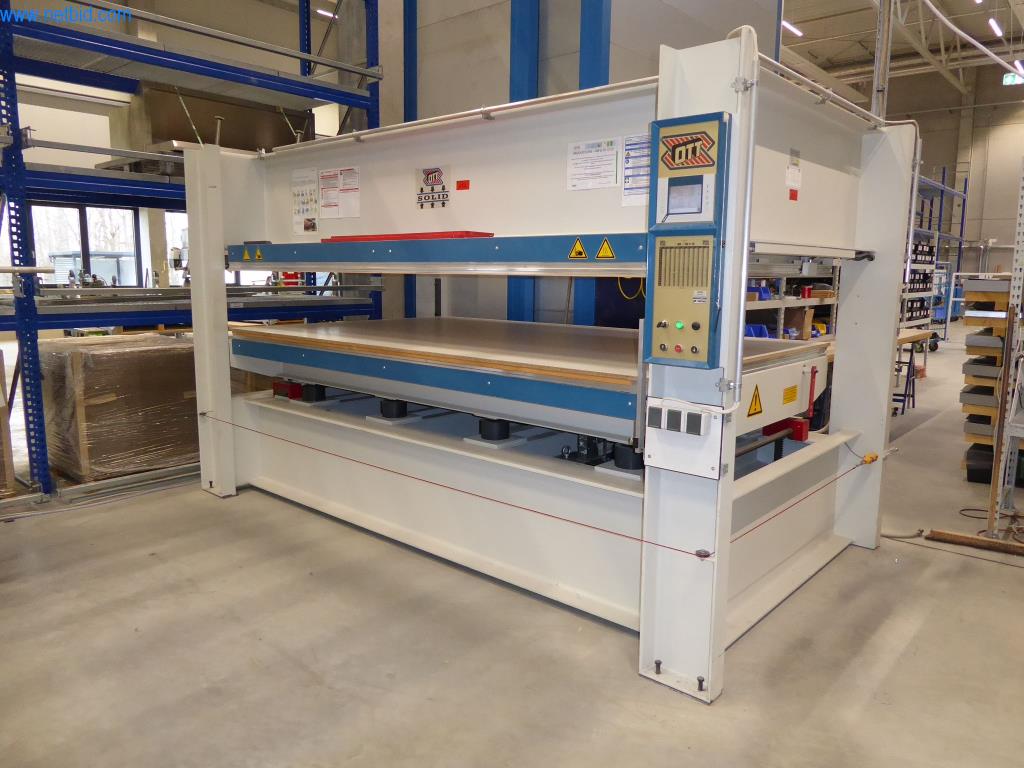 Maquinaria y equipos para la metalurgia y la tecnología médica-1