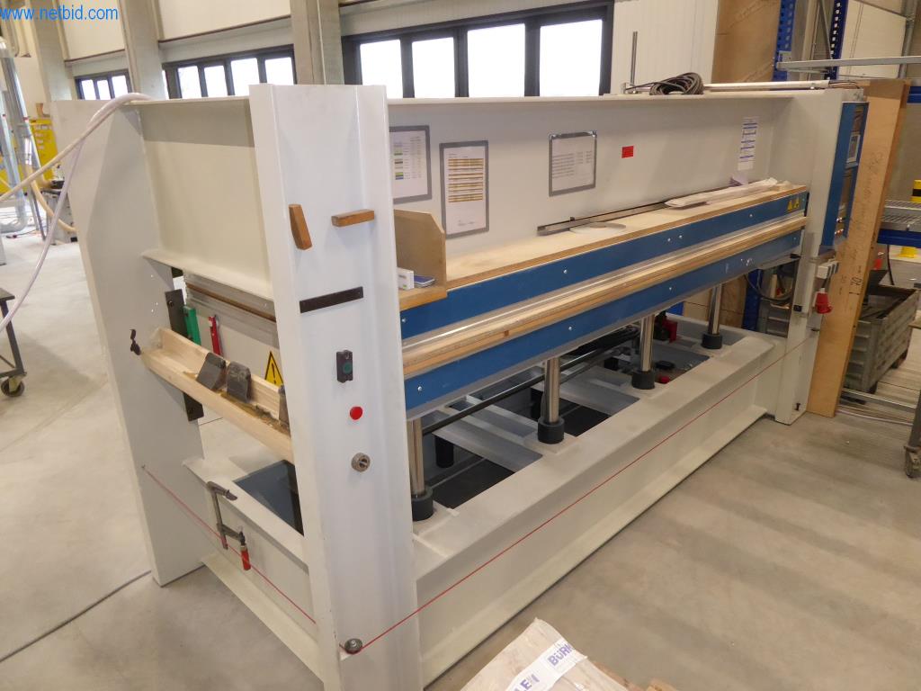 Stroje a zařízení pro obrábění kovů a zdravotnickou techniku-5