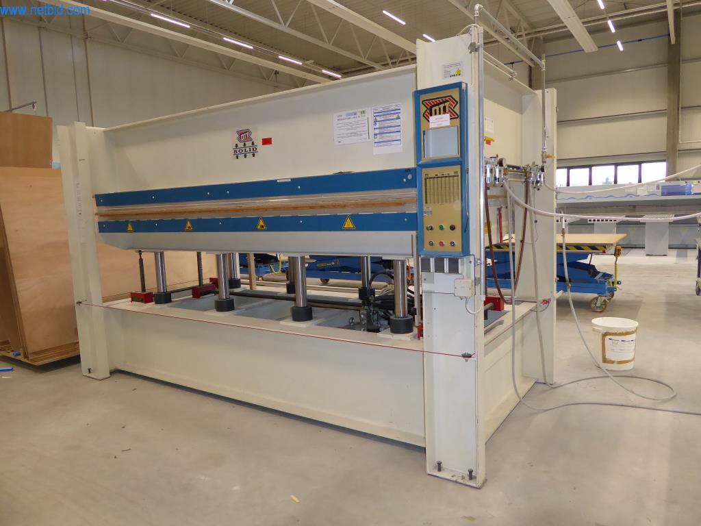 Stroje a zařízení pro obrábění kovů a zdravotnickou techniku-2