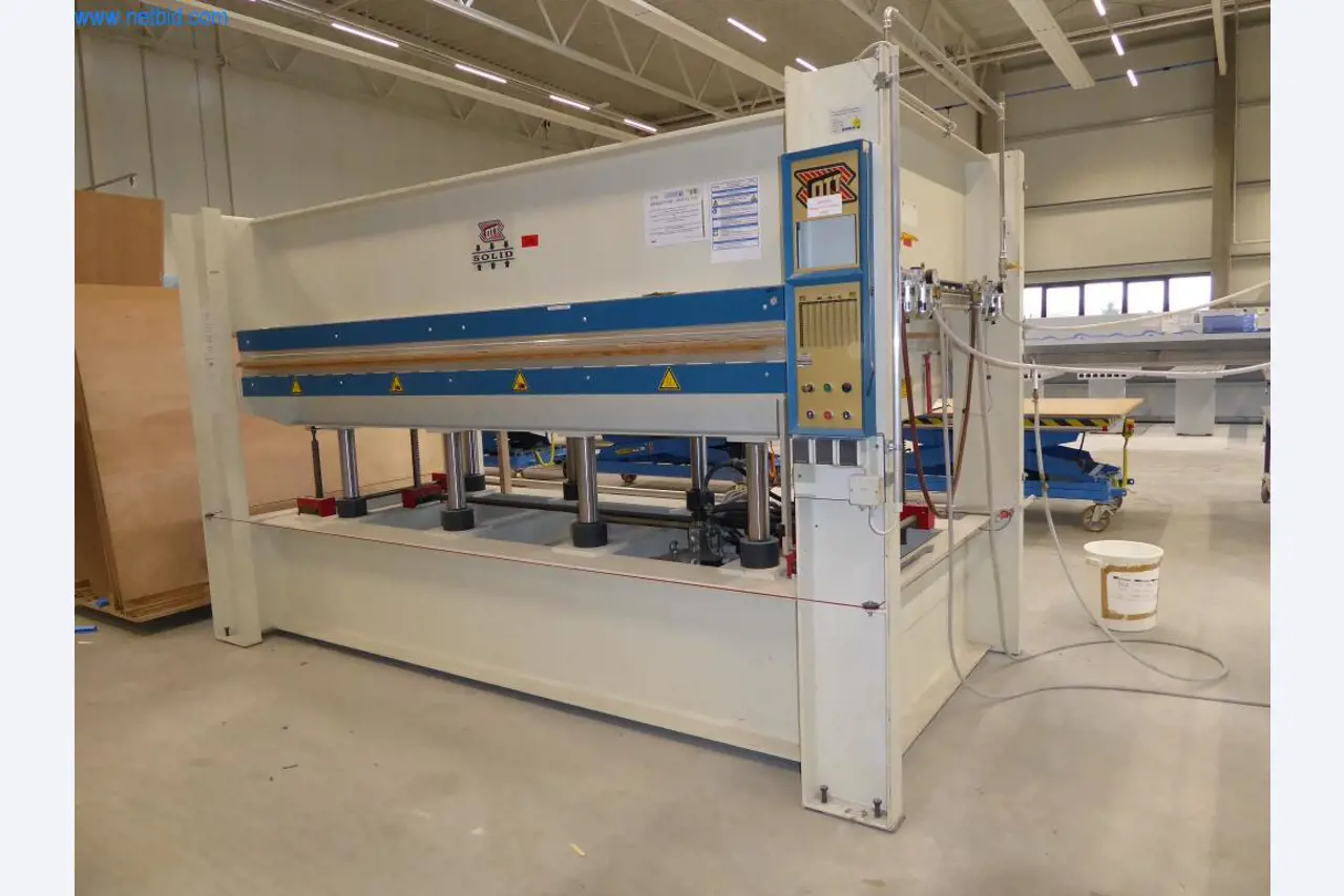 Maquinaria y equipos para la metalurgia y la tecnología médica-2