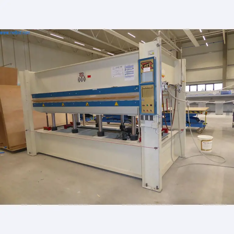 Maquinaria y equipos para la metalurgia y la tecnología médica-2