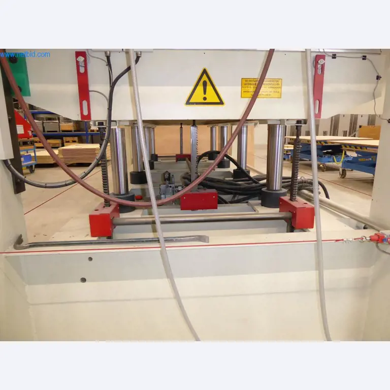 Maquinaria y equipos para la metalurgia y la tecnología médica-5