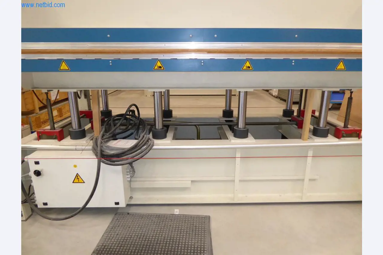 Maquinaria y equipos para la metalurgia y la tecnología médica-8