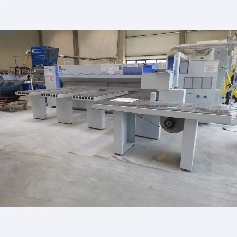 Stroje a zařízení pro obrábění kovů a zdravotnickou techniku-2