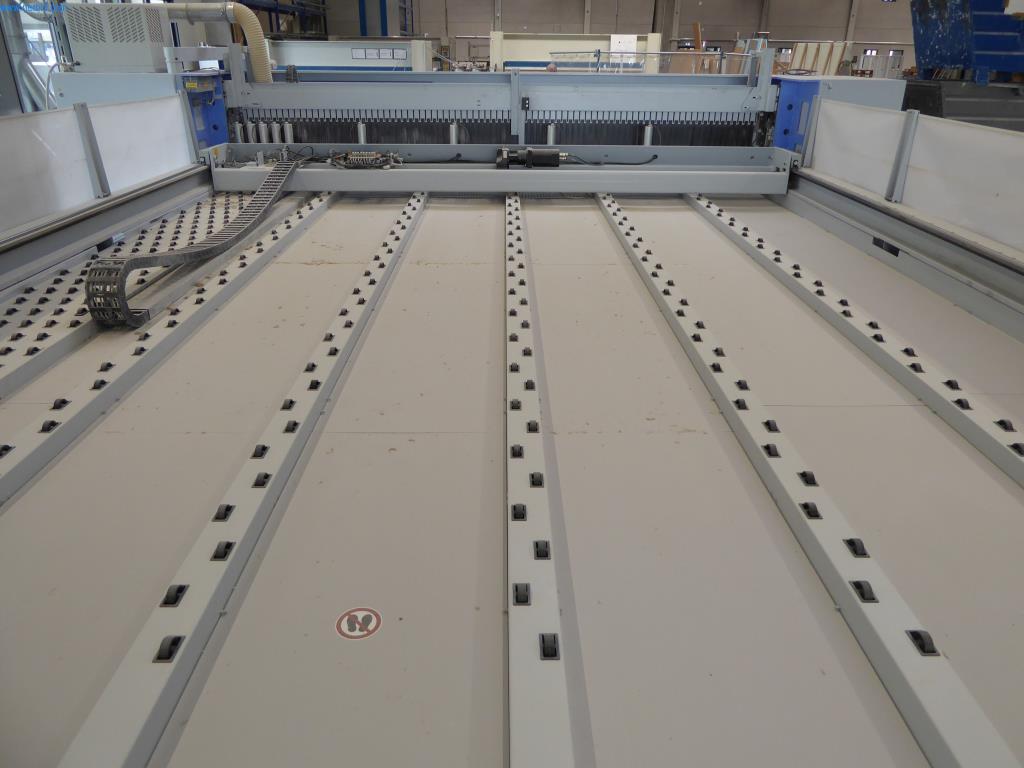 Stroje a zařízení pro obrábění kovů a zdravotnickou techniku-7