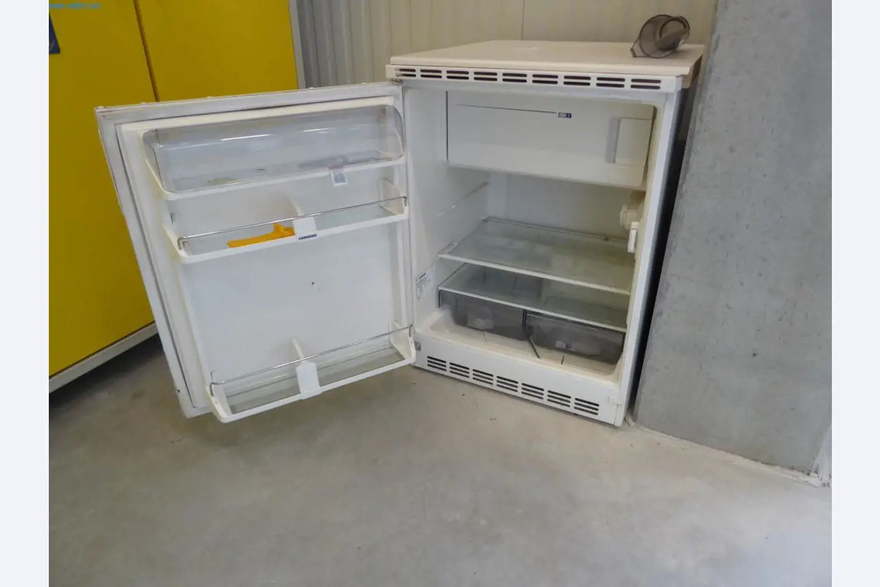 Maszyny i urządzenia do obróbki metali i technologii medycznej-2