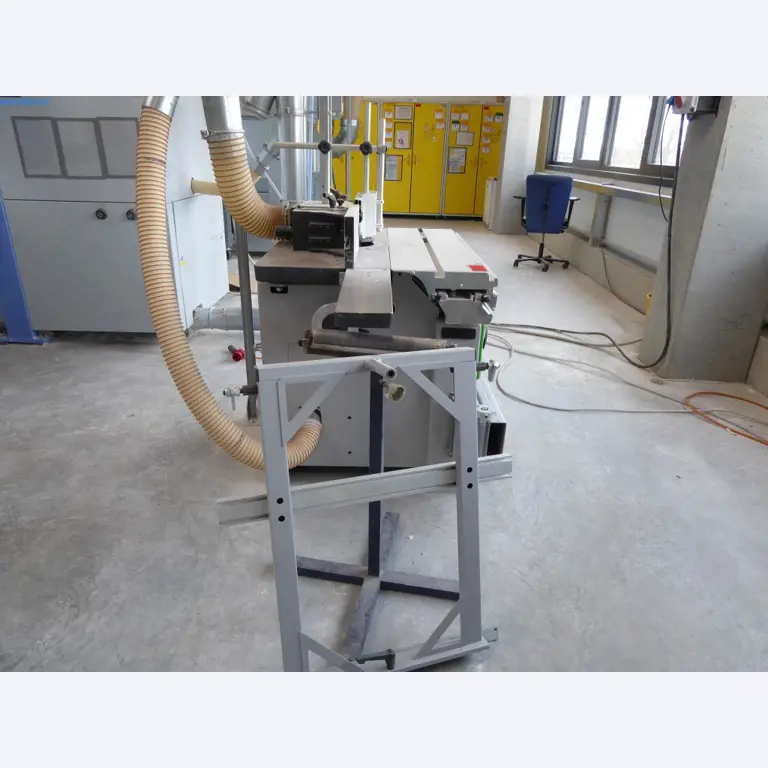 Stroje a zařízení pro obrábění kovů a zdravotnickou techniku-7