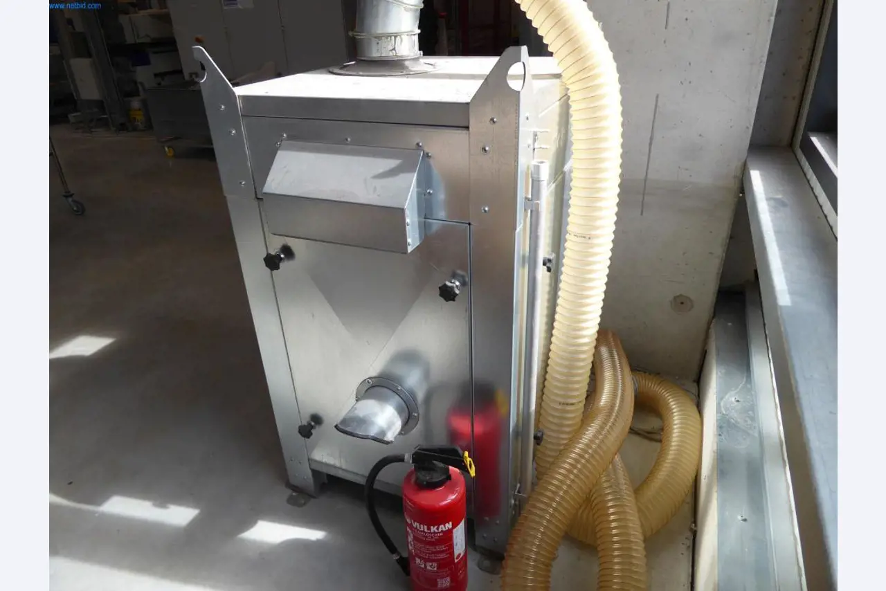 Stroje a zařízení pro obrábění kovů a zdravotnickou techniku-3