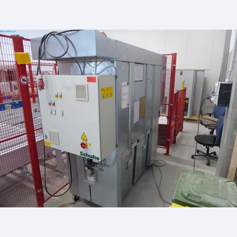 Stroji in oprema za obdelavo kovin in medicinsko tehnologijo-1