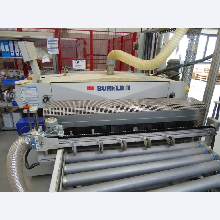 Stroje a zařízení pro obrábění kovů a zdravotnickou techniku-4