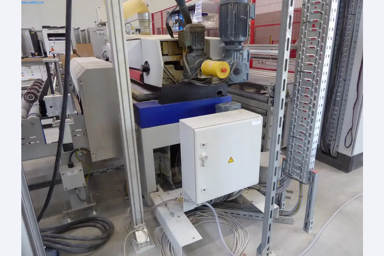 Stroje a zařízení pro obrábění kovů a zdravotnickou techniku-7