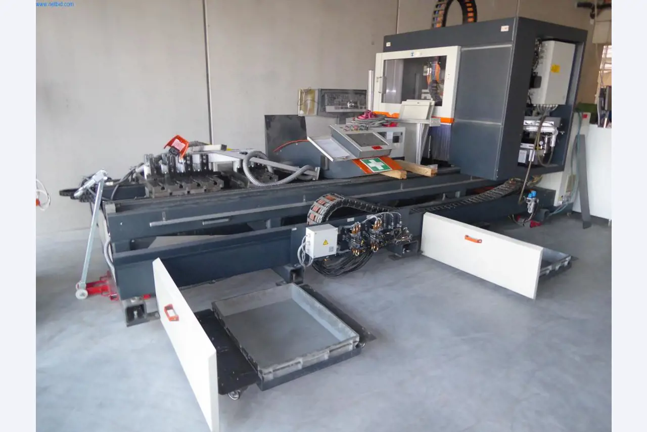 Stroje a zařízení pro obrábění kovů a zdravotnickou techniku-2