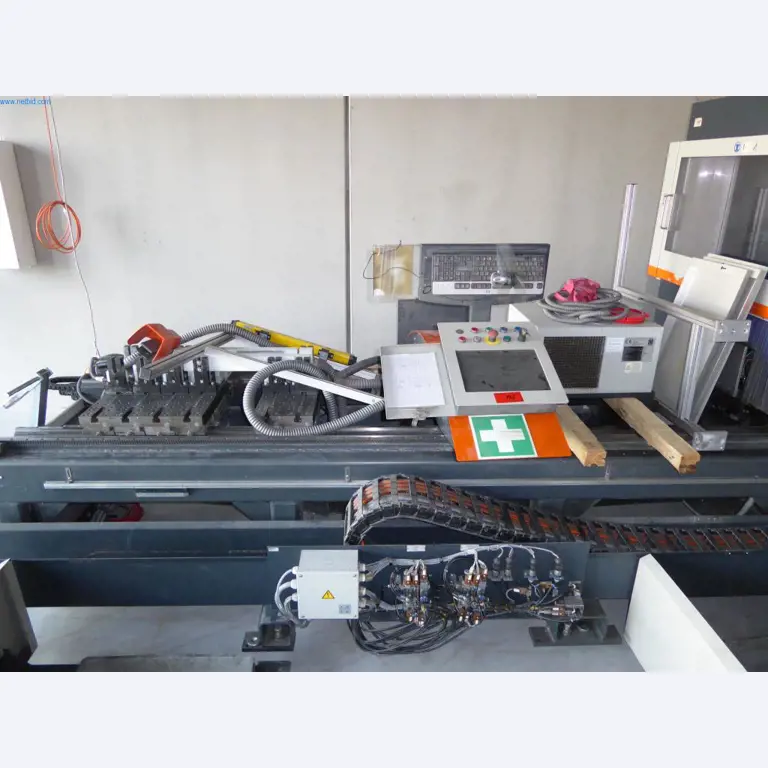 Stroje a zařízení pro obrábění kovů a zdravotnickou techniku-3