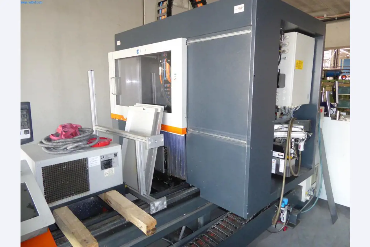 Stroje a zařízení pro obrábění kovů a zdravotnickou techniku-4