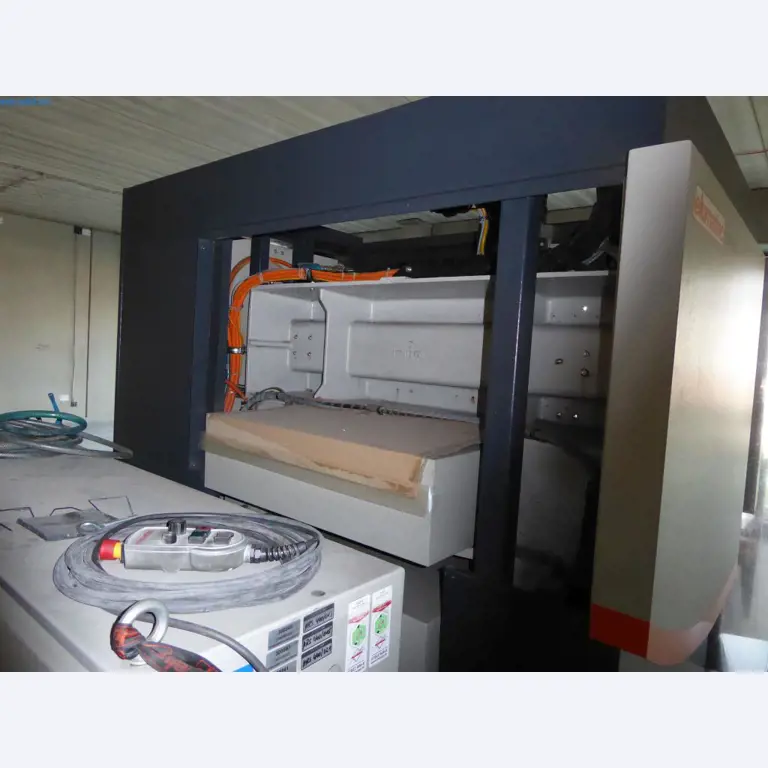 Stroje a zařízení pro obrábění kovů a zdravotnickou techniku-9