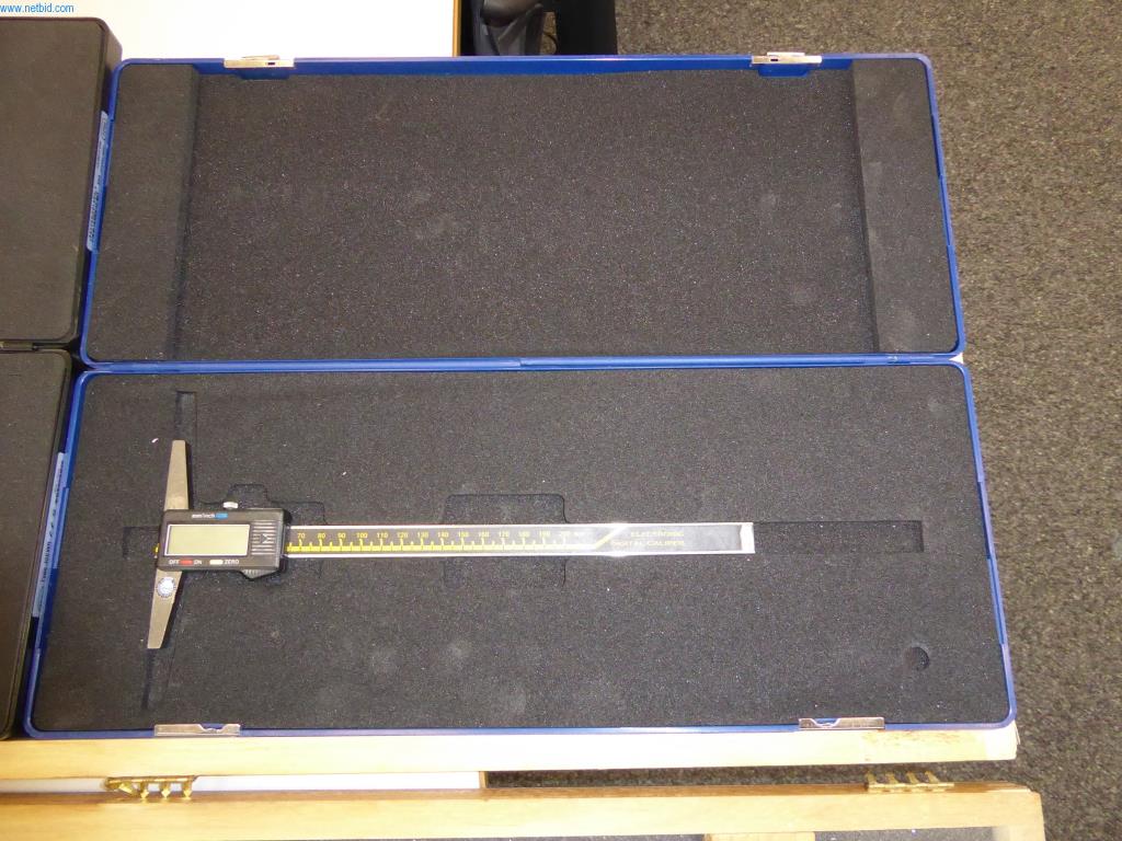 Maschinen u. Betriebsausstattung aus der Metallbearbeitung u. Medizintechnik -5