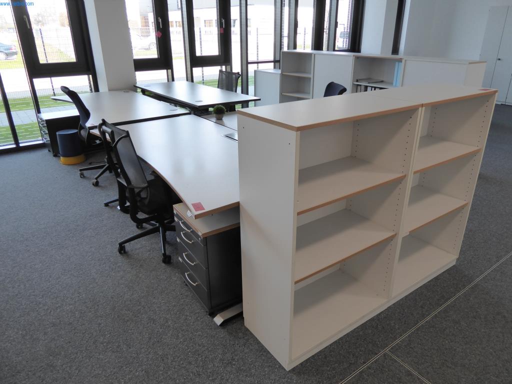 Stroje a zařízení pro obrábění kovů a zdravotnickou techniku-2