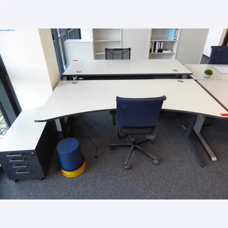 Stroje a zařízení pro obrábění kovů a zdravotnickou techniku-9