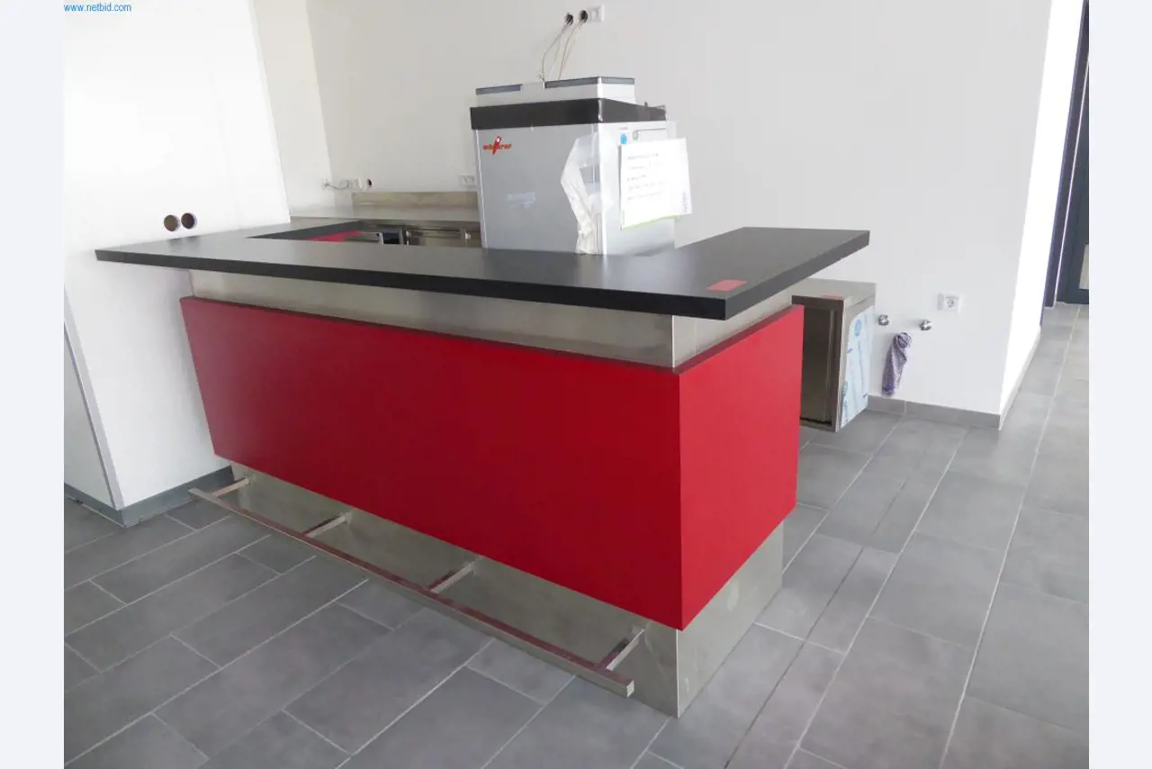 Stroje a zařízení pro obrábění kovů a zdravotnickou techniku-1