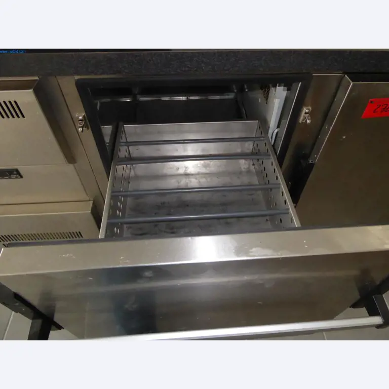 Stroje a zařízení pro obrábění kovů a zdravotnickou techniku-4